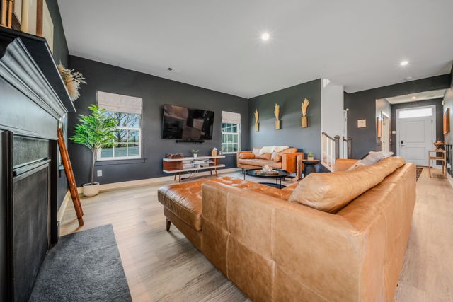 17 Kilkham Ct, Mount Juliet, TN 37122