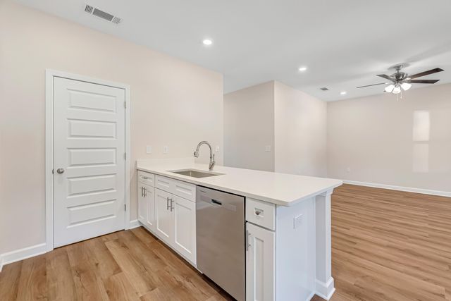 591 Brock Avenue, Crestview, FL 32539