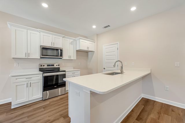 591 Brock Avenue, Crestview, FL 32539