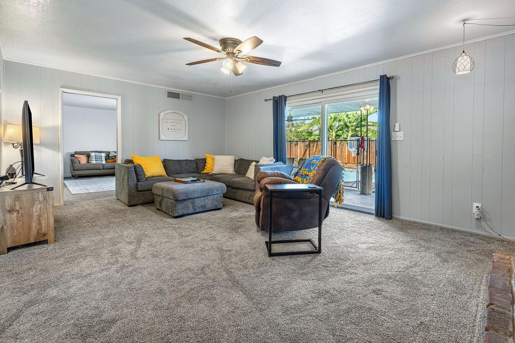 Image 12 of property listing at 1310 E Sample Avenue, Fresno, CA 93710