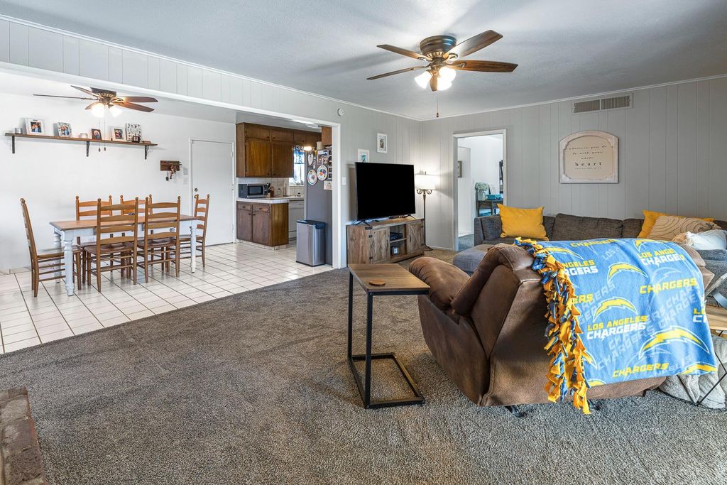 Image 13 of property listing at 1310 E Sample Avenue, Fresno, CA 93710