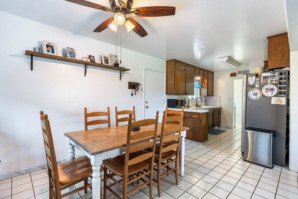 Image 16 of property listing at 1310 E Sample Avenue, Fresno, CA 93710