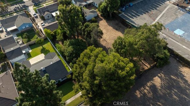 1517 Freeman, Santa Ana, CA 92706