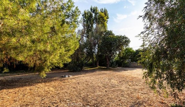 1517 Freeman, Santa Ana, CA 92706