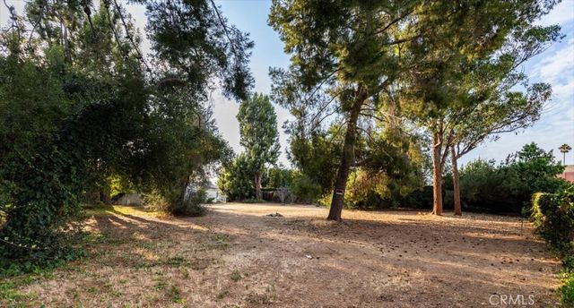 1517 Freeman, Santa Ana, CA 92706