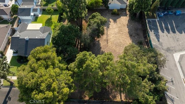 1517 Freeman, Santa Ana, CA 92706
