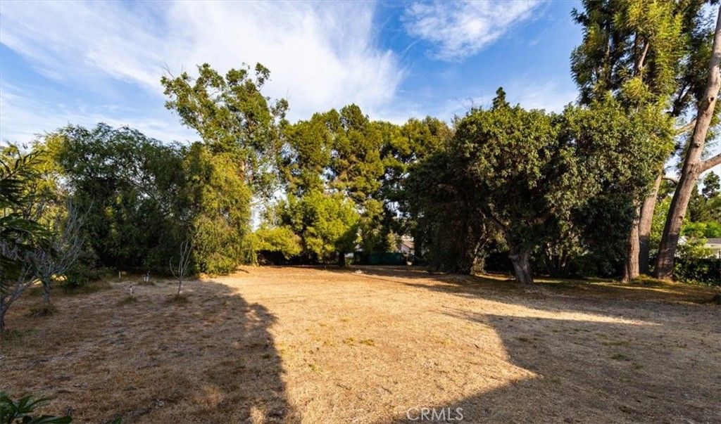 1517 Freeman, Santa Ana, CA 92706