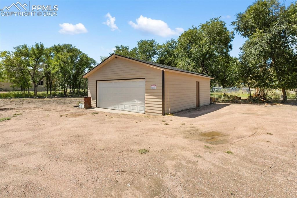 303 W 7th Street, Florence, CO 81226 — photo 4