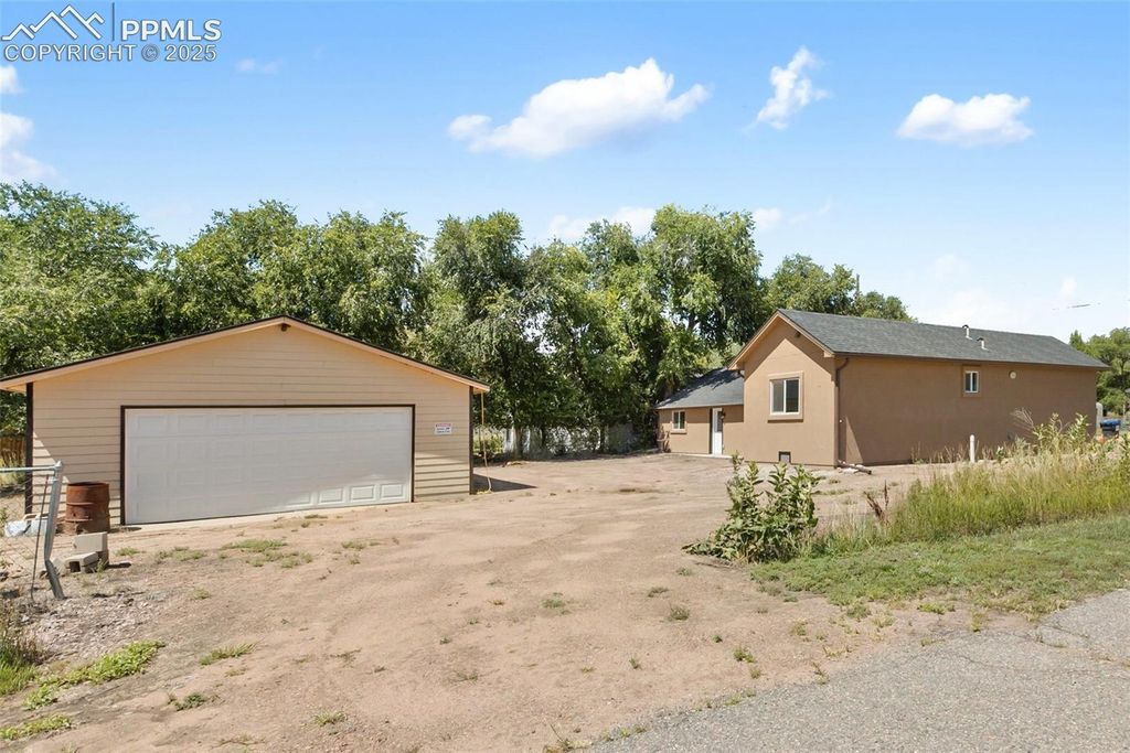 303 W 7th Street, Florence, CO 81226 — photo 5
