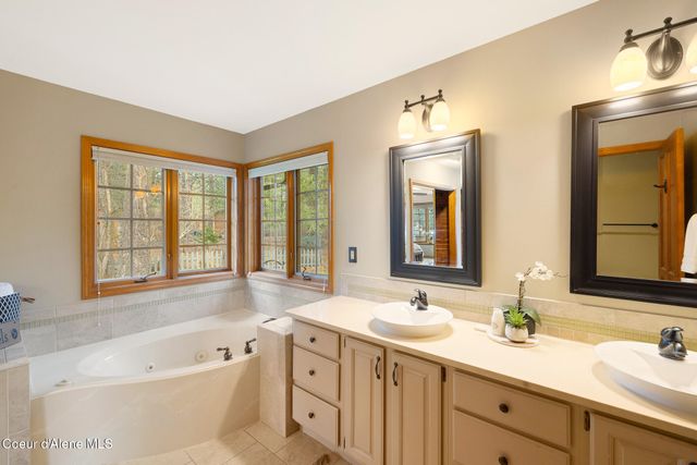 1280 E Glenmore CT, Hayden, ID 83835