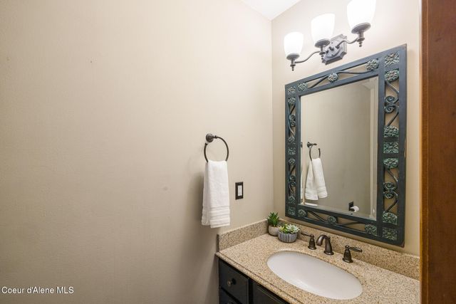 1280 E Glenmore CT, Hayden, ID 83835