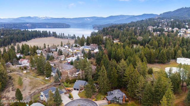 1280 E Glenmore CT, Hayden, ID 83835