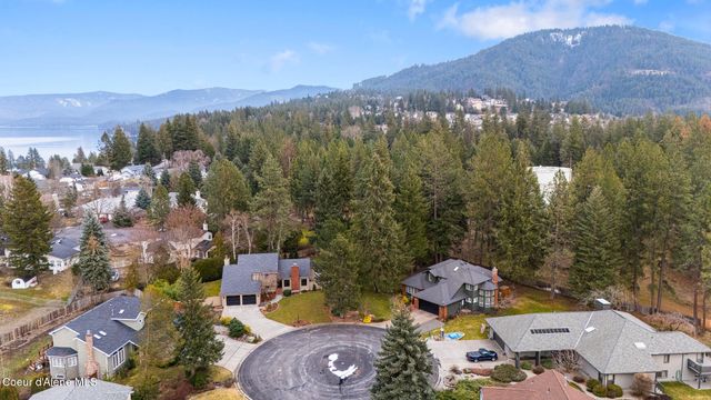 1280 E Glenmore CT, Hayden, ID 83835