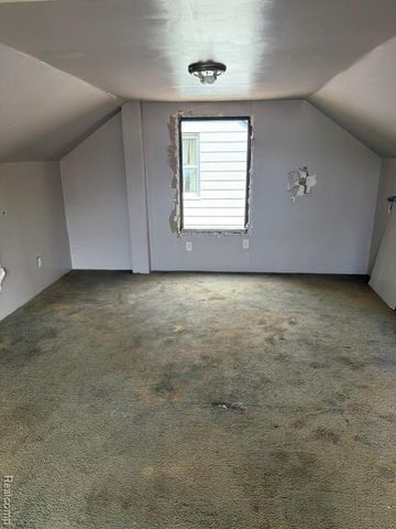 19128 Fairport Street, Detroit, MI 48205