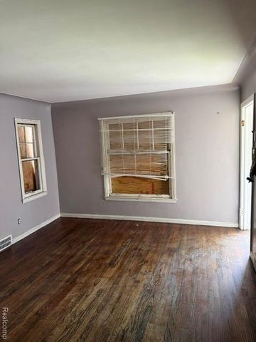 19128 Fairport Street, Detroit, MI 48205