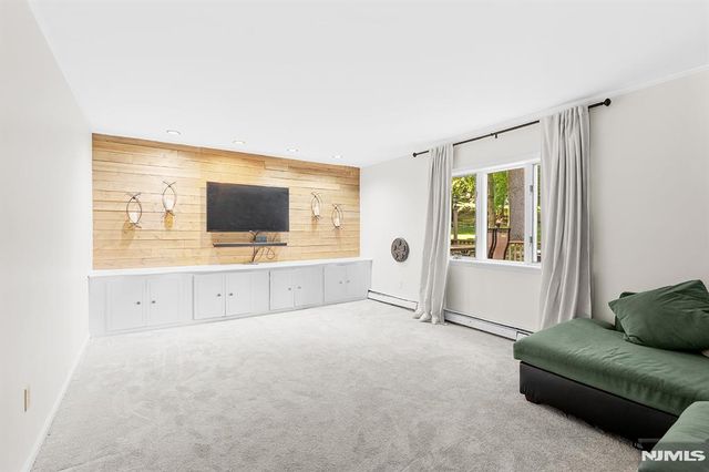 241 Ellin, Park Ridge, NJ 07656
