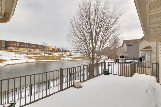 15805 Aurora Avenue, Urbandale, IA 50323