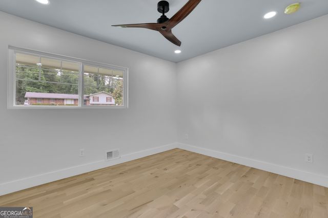 4255 Glenda Drive, College Park, GA 30337
