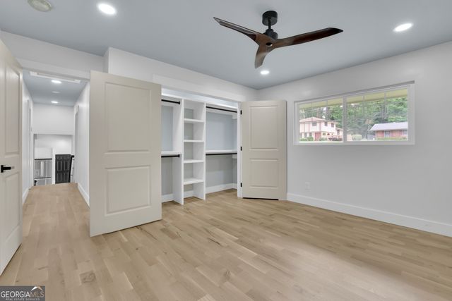 4255 Glenda Drive, College Park, GA 30337