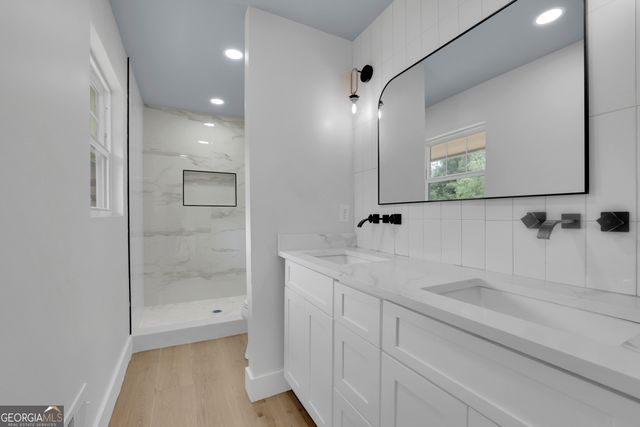 4255 Glenda Drive, College Park, GA 30337