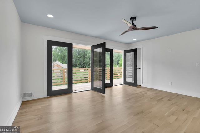 4255 Glenda Drive, College Park, GA 30337