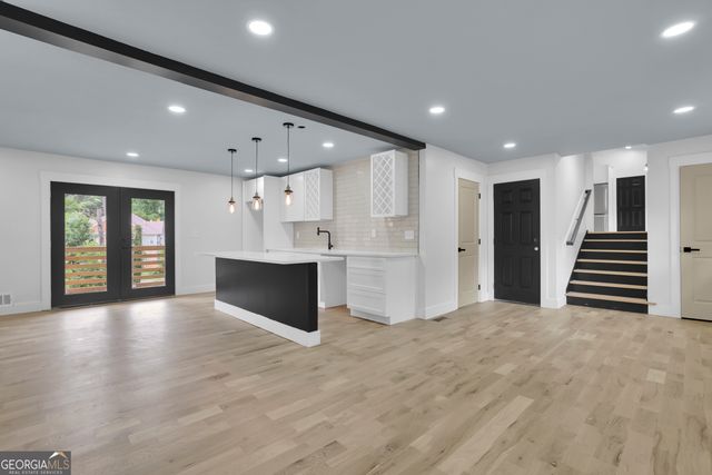 4255 Glenda Drive, College Park, GA 30337