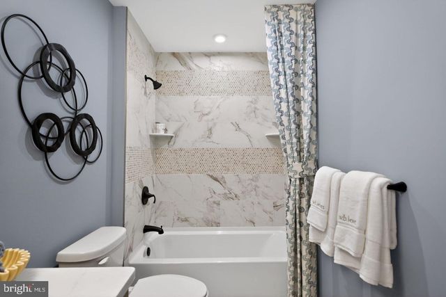 3024 NORTH CIDER DR, Whitehall, PA 18052
