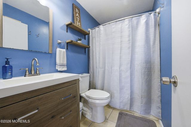 1427 Seminole Road, North Brunswick, NJ 08902