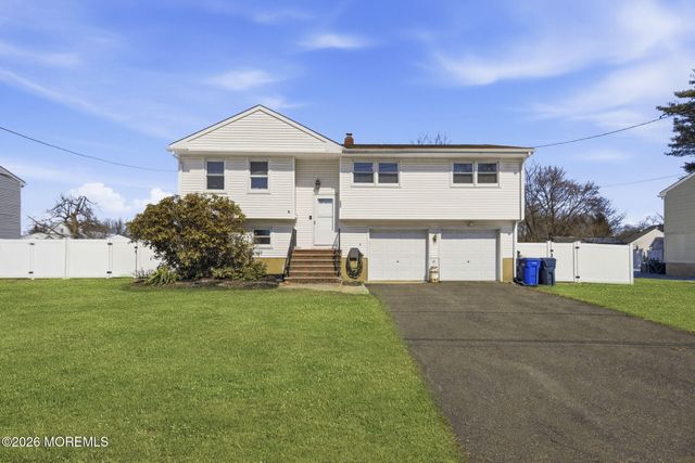 1427 Seminole Road, North Brunswick, NJ 08902