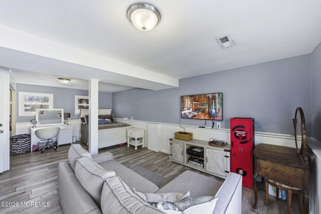 1427 Seminole Road, North Brunswick, NJ 08902