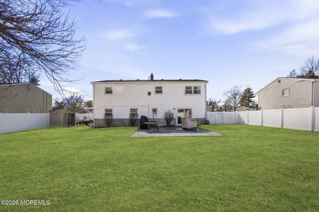 1427 Seminole Road, North Brunswick, NJ 08902