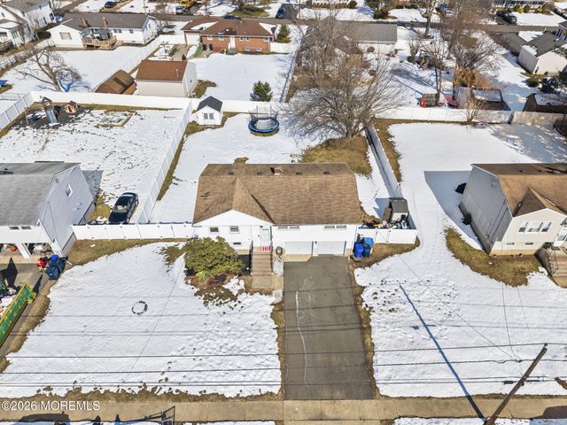 1427 Seminole Road, North Brunswick, NJ 08902