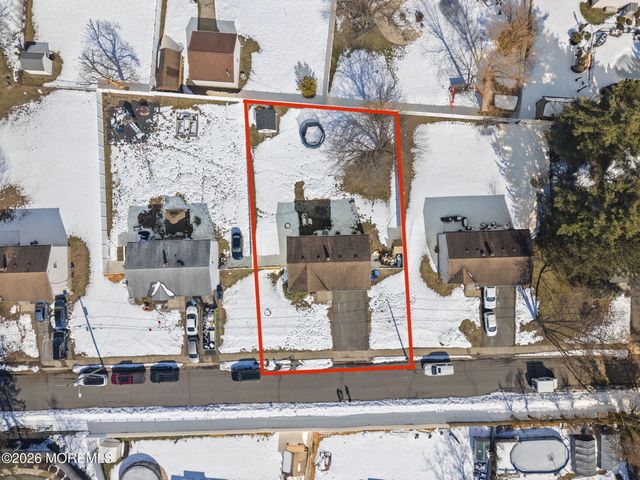 1427 Seminole Road, North Brunswick, NJ 08902