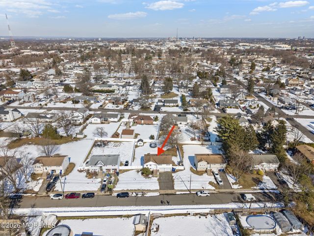 1427 Seminole Road, North Brunswick, NJ 08902