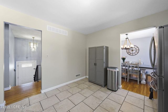 1427 Seminole Road, North Brunswick, NJ 08902