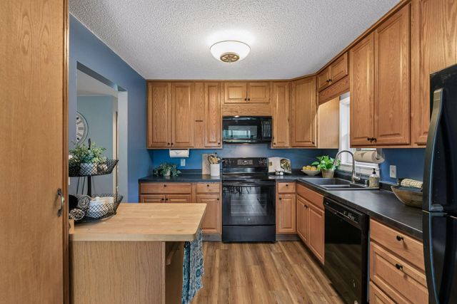 2146 202nd Avenue NW, Oak Grove, MN 55011