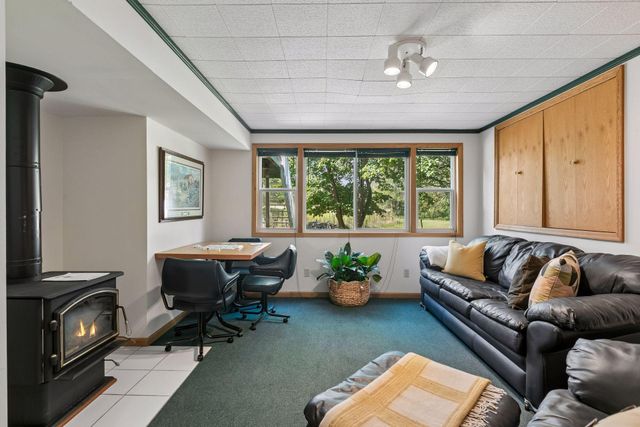 2146 202nd Avenue NW, Oak Grove, MN 55011