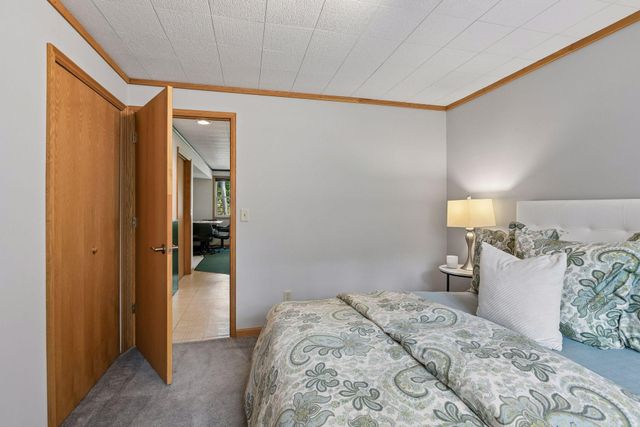 2146 202nd Avenue NW, Oak Grove, MN 55011