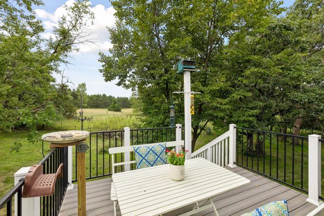 2146 202nd Avenue NW, Oak Grove, MN 55011