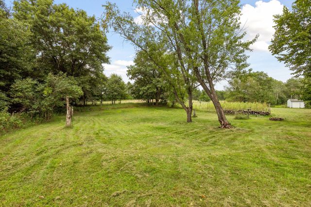 2146 202nd Avenue NW, Oak Grove, MN 55011