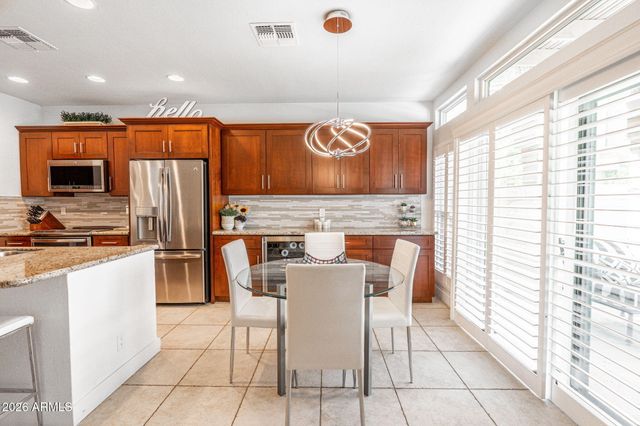 9705 E MOUNTAIN VIEW Road 1192, Scottsdale, AZ 85258