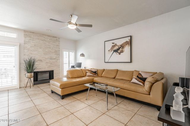 9705 E MOUNTAIN VIEW Road 1192, Scottsdale, AZ 85258