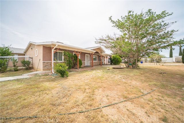 11020 Viento Pl, Apple Valley, CA 92308