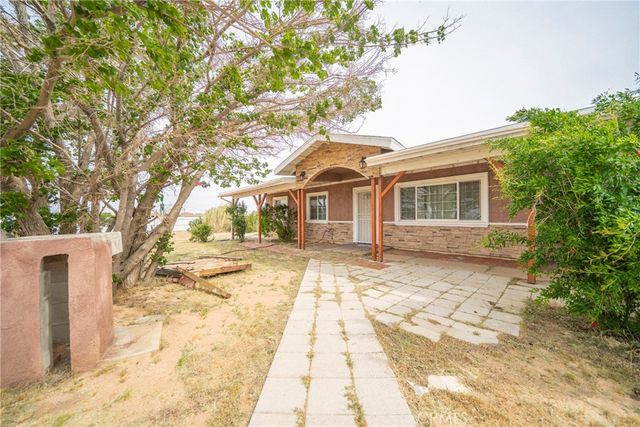 11020 Viento Pl, Apple Valley, CA 92308