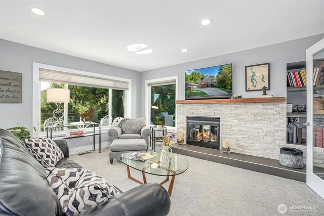 6065 NE 135th Street, Kirkland, WA 98034