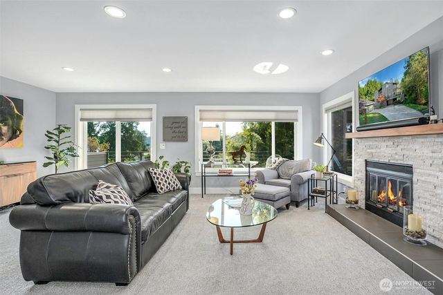 6065 NE 135th Street, Kirkland, WA 98034