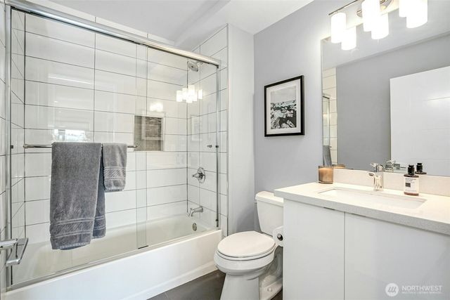 6065 NE 135th Street, Kirkland, WA 98034