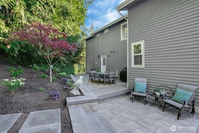 6065 NE 135th Street, Kirkland, WA 98034