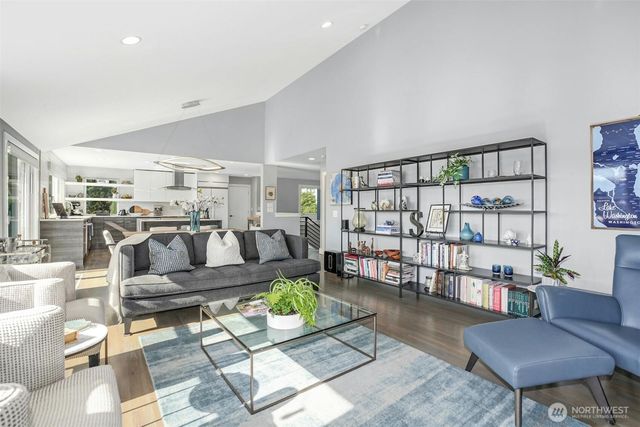 6065 NE 135th Street, Kirkland, WA 98034