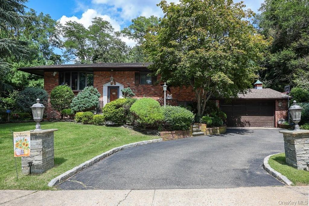3 Mackay Drive, Hauppauge, NY 11788 — exterior